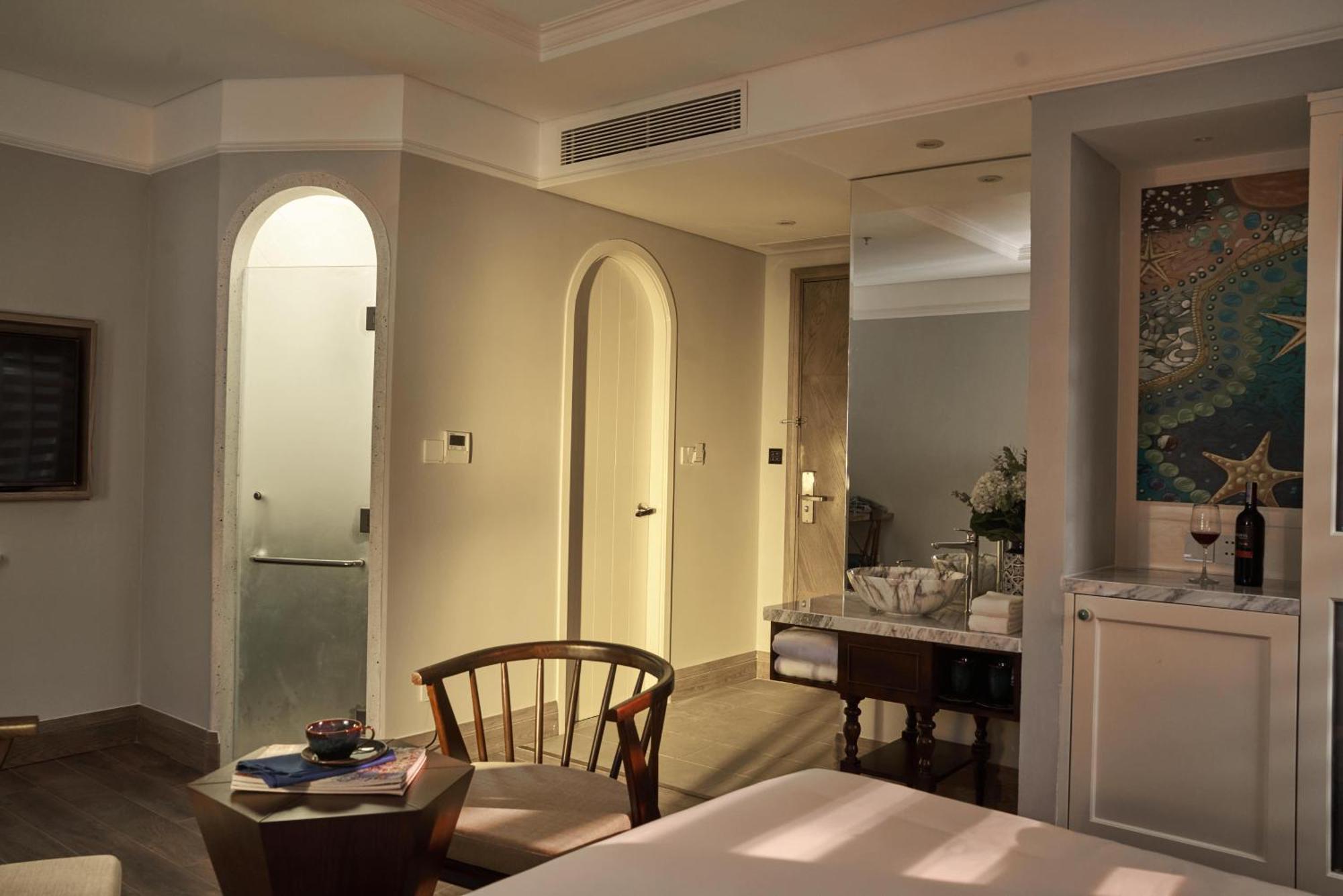 Sofiana My Khe & Spa- Rooftop Pool Bar 4*