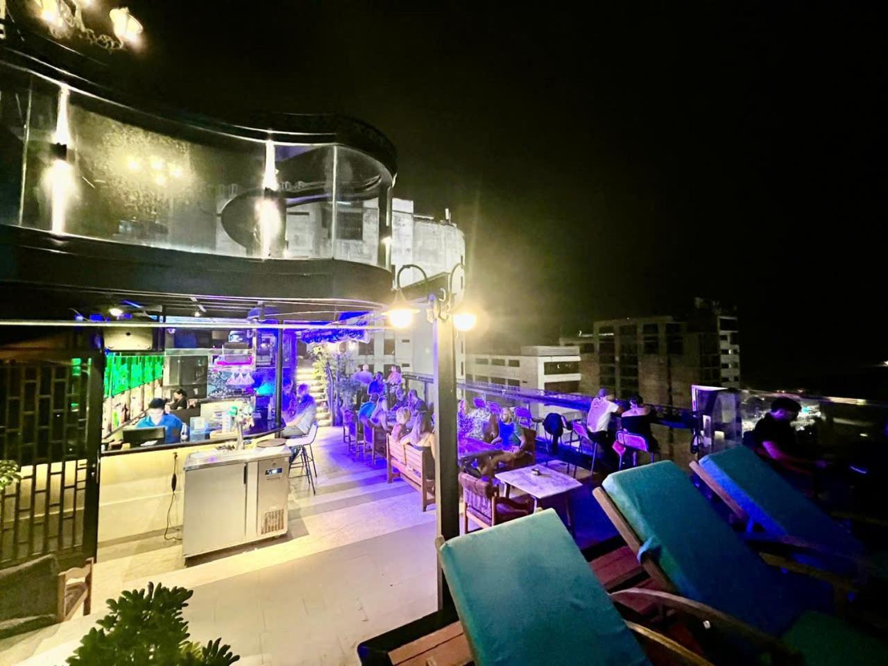 Sofiana My Khe & Spa- Rooftop Pool Bar Отель Дананг