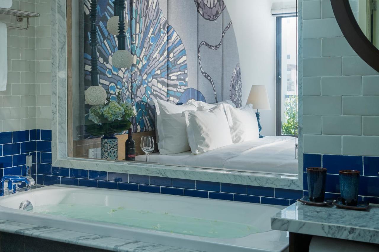 Отель Sofiana My Khe & Spa- Rooftop Pool Bar