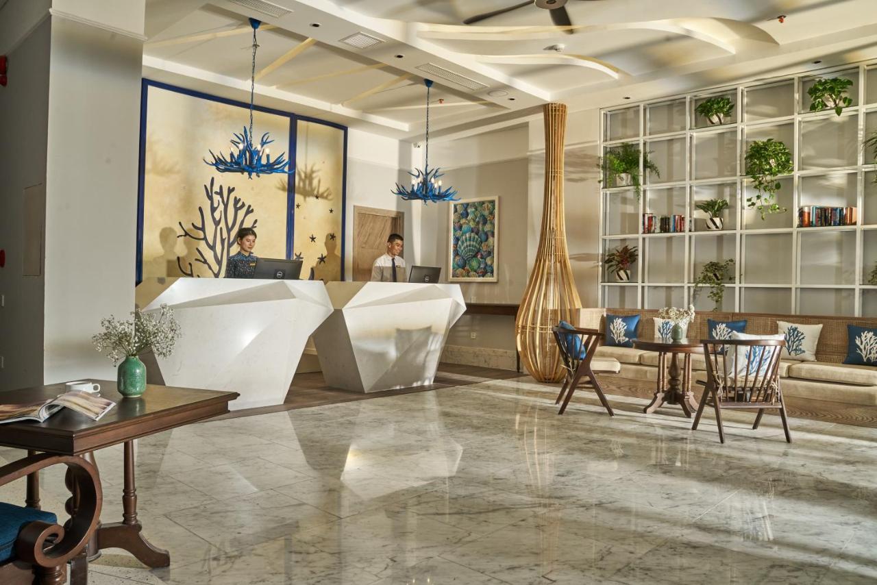 Sofiana My Khe & Spa- Rooftop Pool Bar होटल 4*
