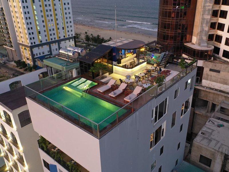 Sofiana My Khe & Spa- Rooftop Pool Bar होटल Da Nang